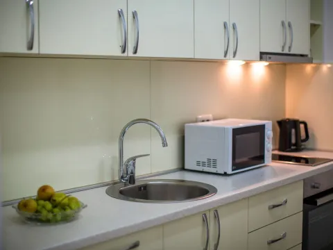 Izdavanje, dvosoban stan, 77m², Centar, Budva - image 14