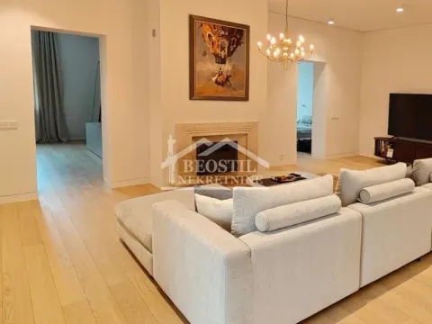 Prodaja, četvorosoban stan, 133m², Stari Grad, Beograd - image 3