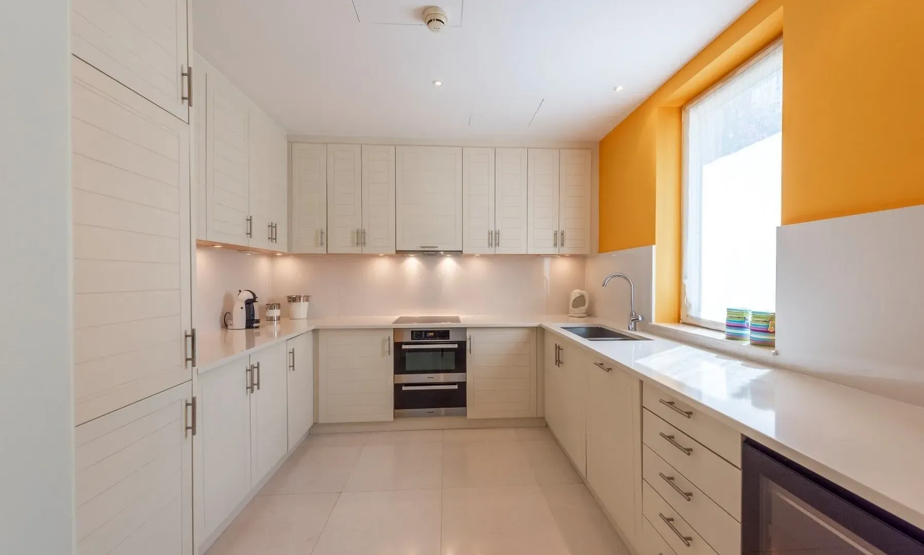 Rent, one bedroom apartment, 119m², Porto Montenegro, Tivat