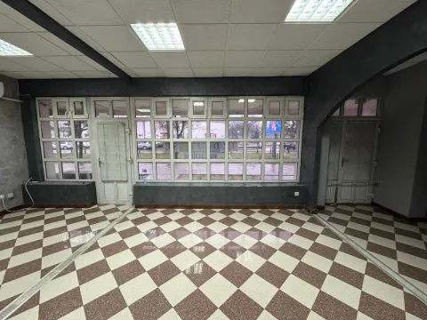 Rent, office space, 84m², Centar, Nikšić - image 2