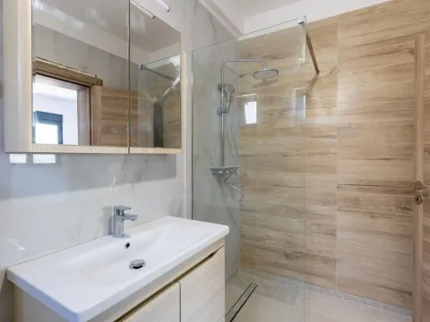 Prodaja, kuća, 160m², Škaljari, Kotor - image 23