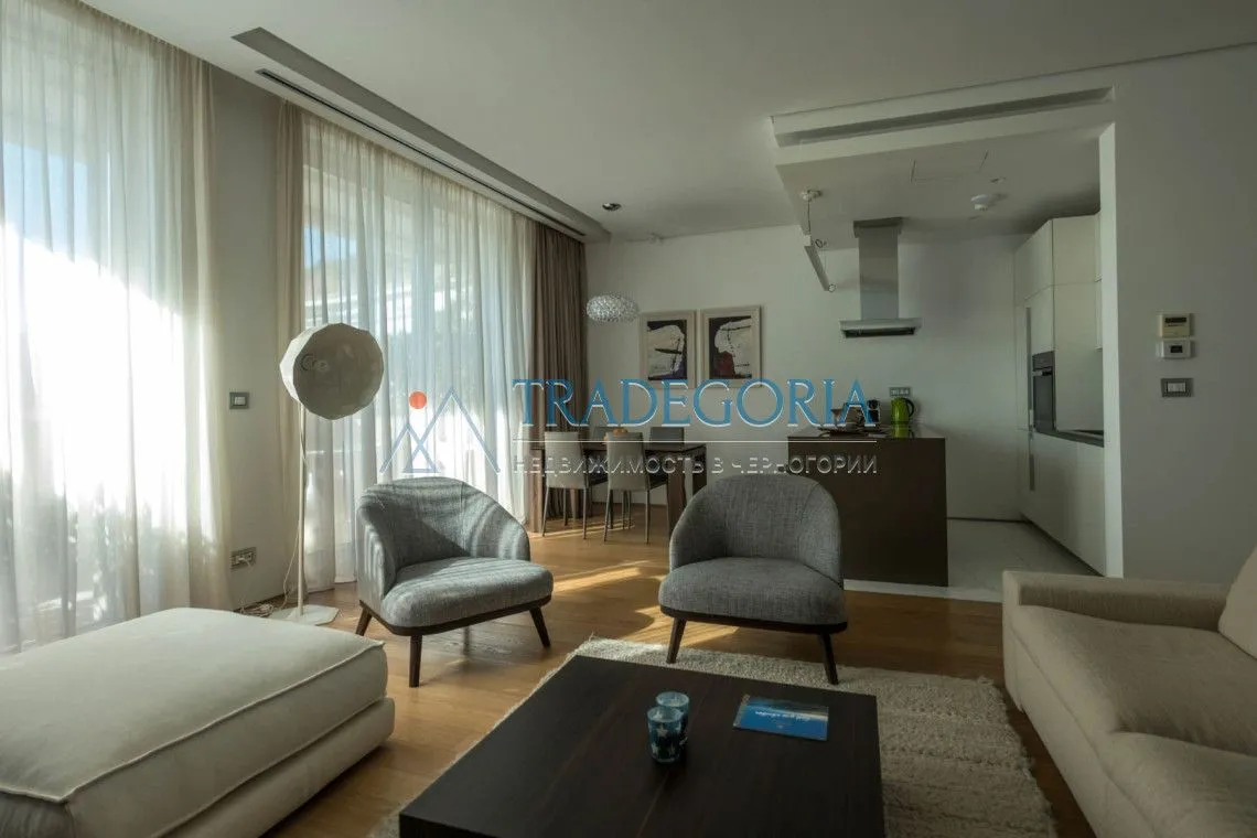 Prodaja, jednosoban stan, 95m², Budva, Crna Gora