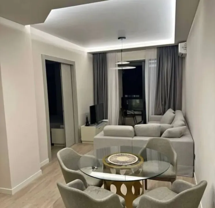 Izdavanje, jednosoban stan, 40m², Bečići, Budva