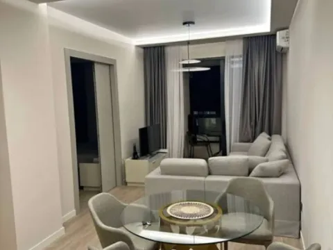 Izdavanje, jednosoban stan, 40m², Bečići, Budva