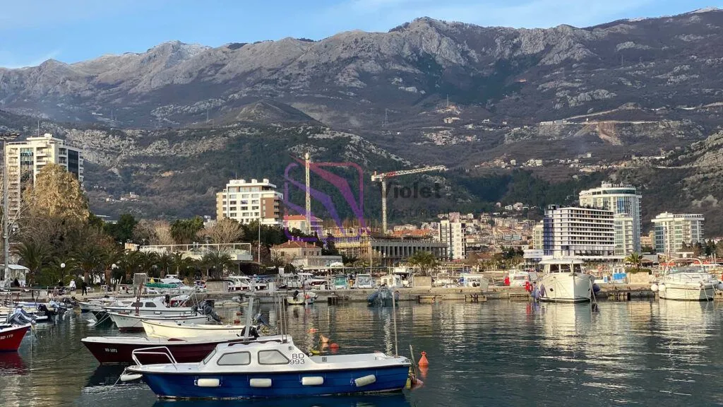 Sale, studio apartment, 34m², Centar, Budva