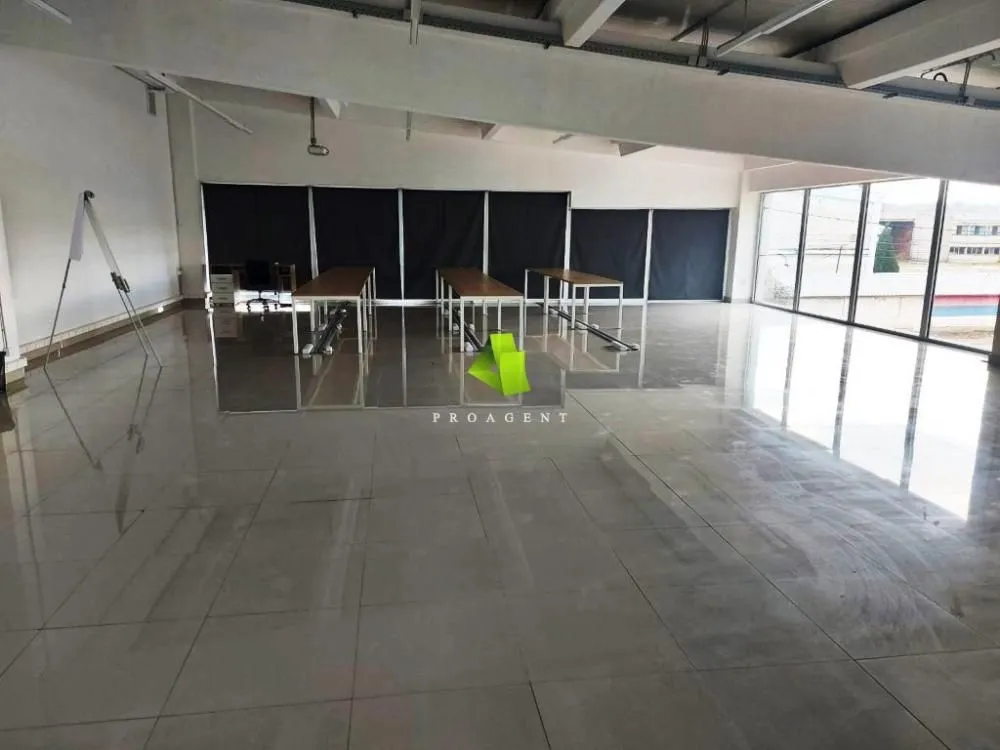 Rent, office space, 530m², Medijana, Niš