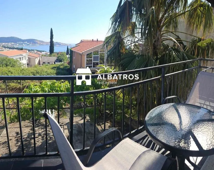Prodaja, dvosoban stan, 42m², Šušanj, Bar