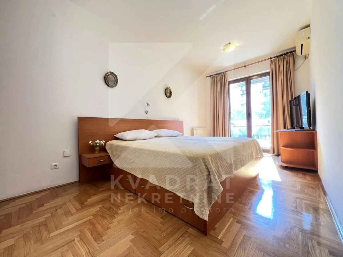 Izdavanje, dvosoban stan, 74m², Preko Morače, Podgorica