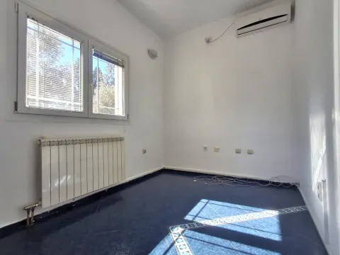Rent, office space, 260m², Stara Varoš, Podgorica - image 8