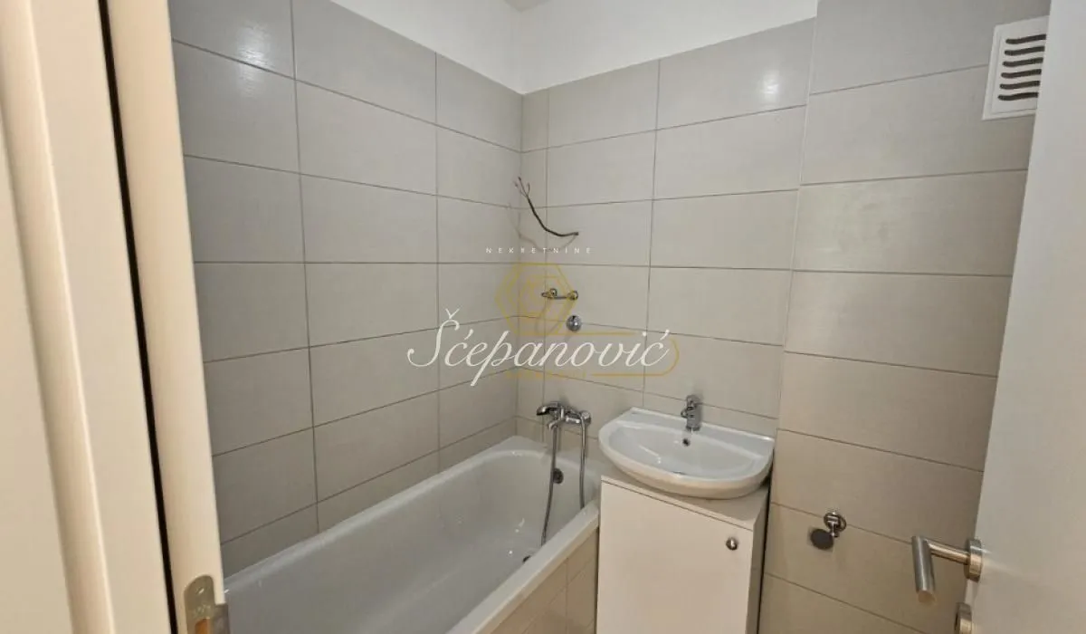 Prodaja, dvosoban stan, 59m², Bulevar Oslobodjenja, Novi Sad Sve Podlokacije