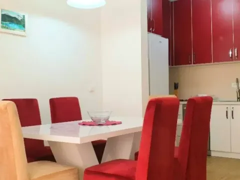 Prodaja, jednosoban stan, 53m², Centar, Žabljak - image 5