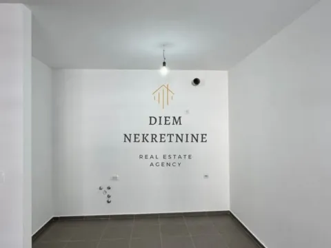 Sale, two bedroom apartment, 69m², Master Kvart, Podgorica - image 3