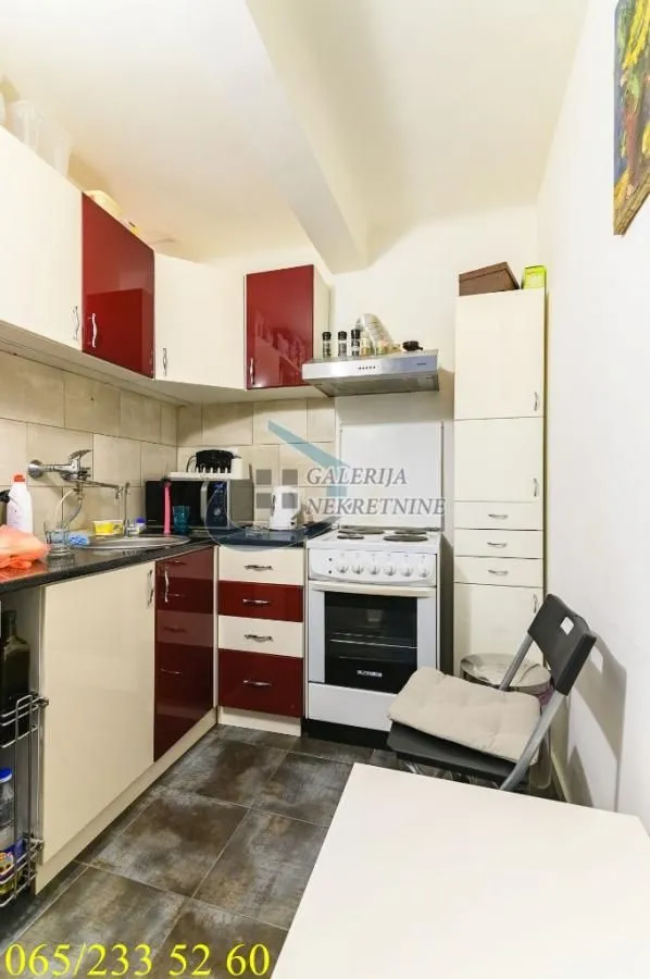 Prodaja, dvosoban stan, 44m², Stari Grad, Beograd