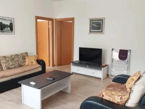 Rent, two bedroom apartment, 80m², Dumidran, Tivat