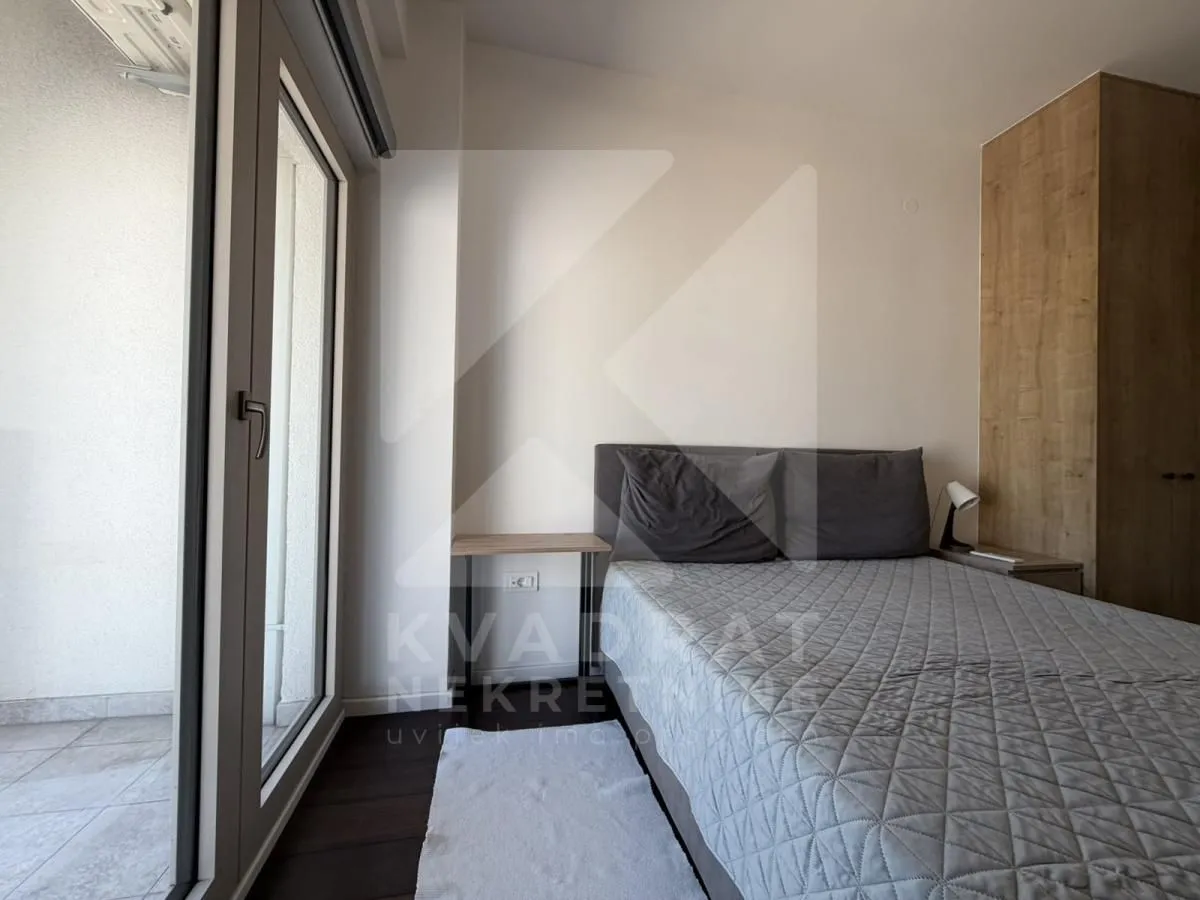 Izdavanje, jednosoban stan, 48m², Vezirov Most, Podgorica