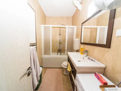 Prodaja, dvosoban stan, 72m², Autobuska stanica, Podgorica - image 10