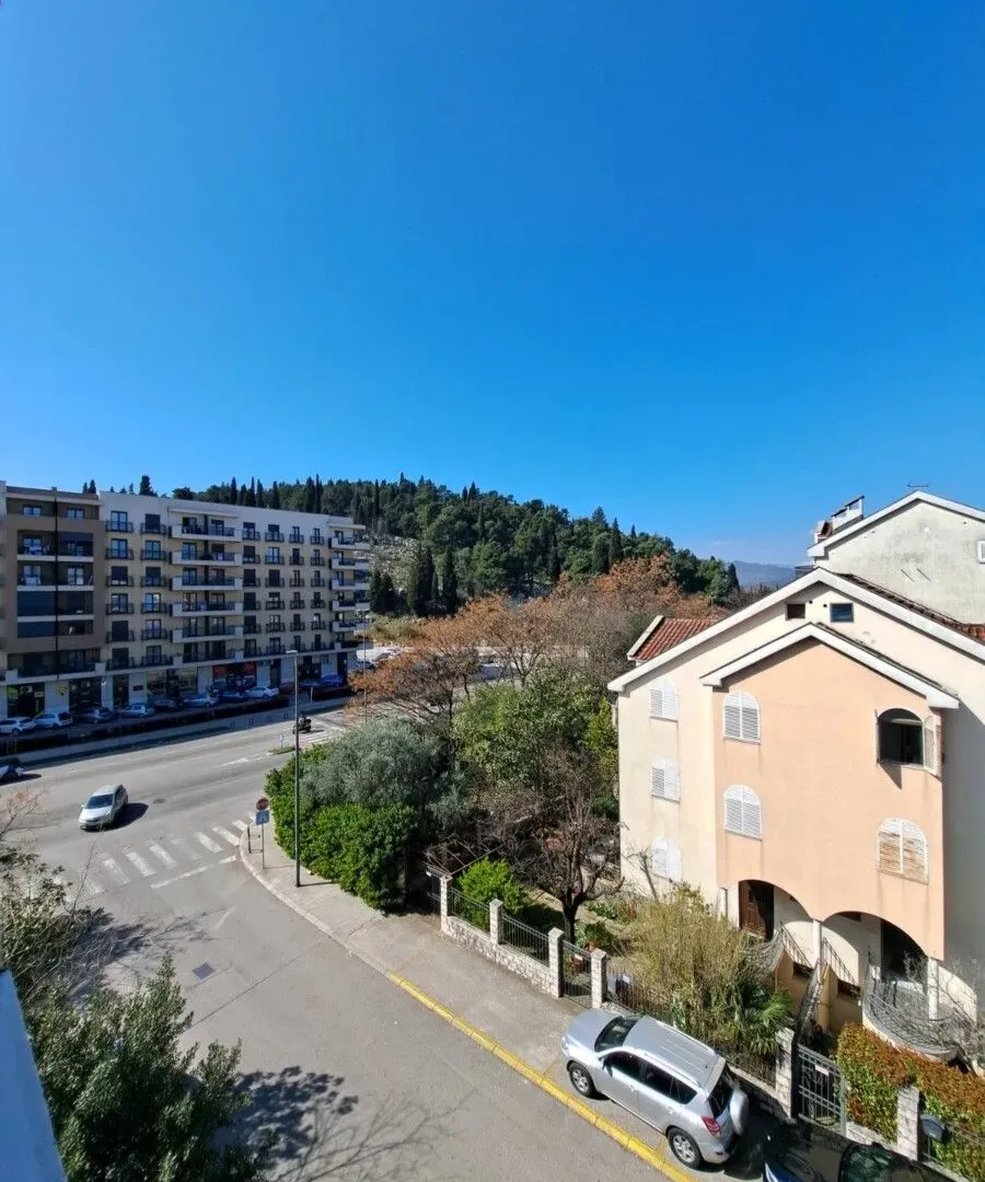 Rent, one bedroom apartment, 56m², Stara Varoš, Podgorica