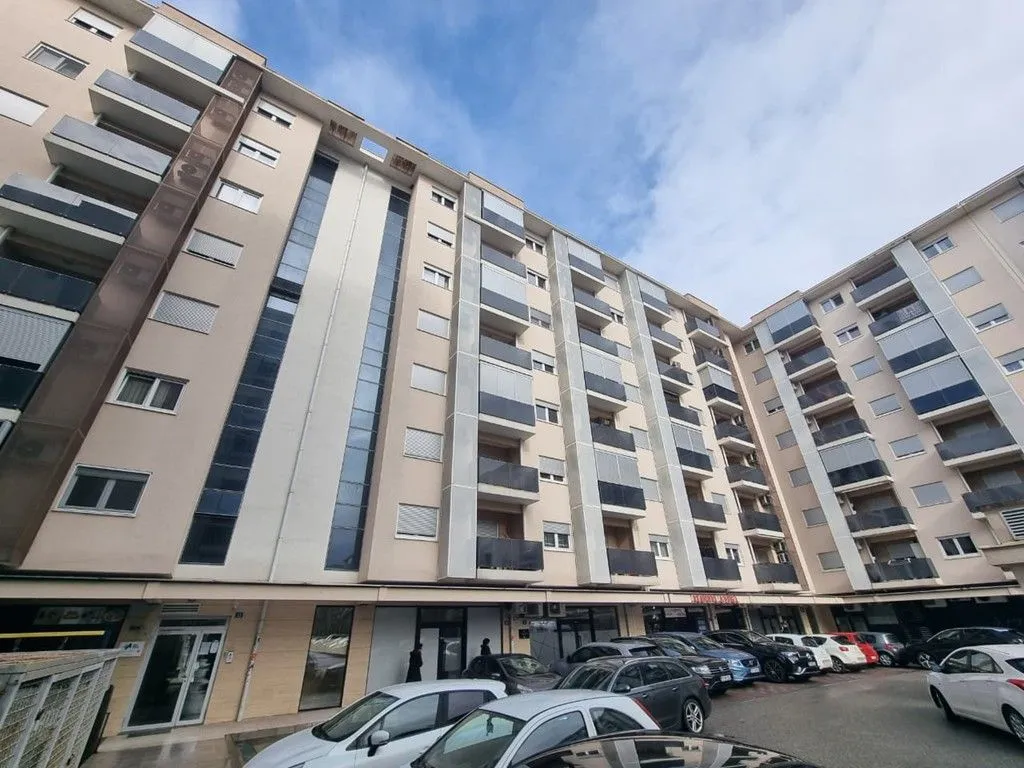 Sale, office space, 57m², City Kvart, Podgorica
