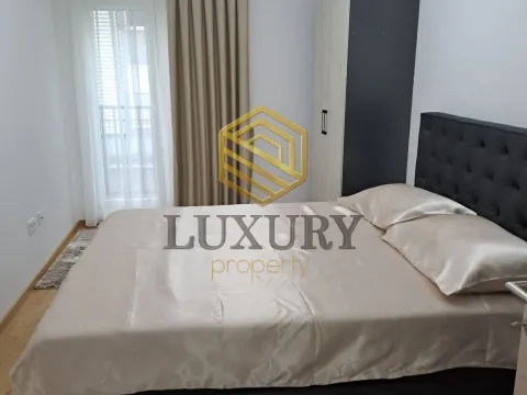 Rent, two bedroom apartment, 650m², Stara Varoš, Podgorica - image 7