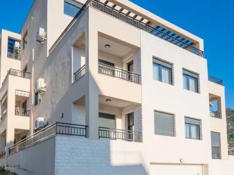 Sale, two bedroom apartment, 63m², Pod Kuk, Tivat - image 20