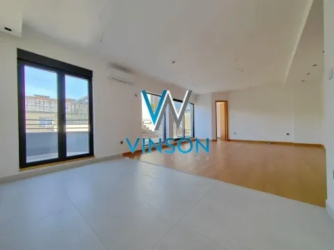 Sale, four bedroom apartment, 240m², Adamovićevo Naselje, Novi Sad Sve Podlokacije - image 8