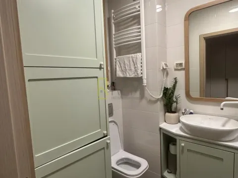 Prodaja, jednosoban stan, 47m², City Kvart, Podgorica - image 9