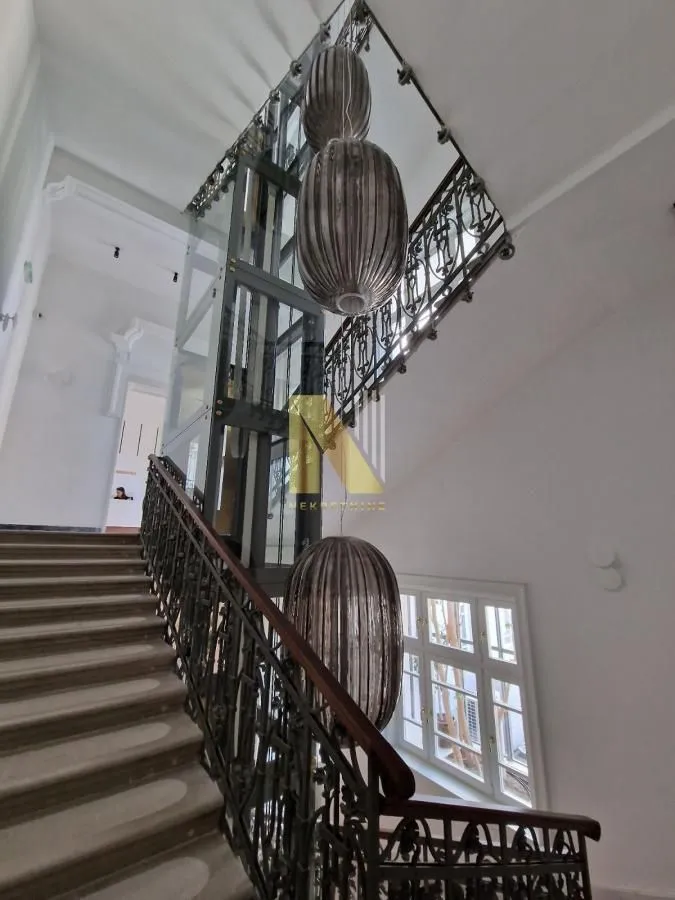 Rent, office space, 430m², Centar, Novi Sad