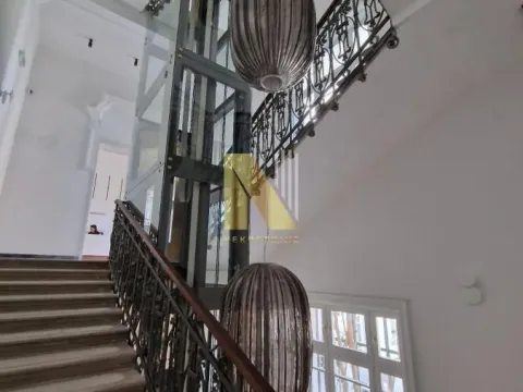 Izdavanje, poslovni prostor, 430m², Centar, Novi Sad - image 10