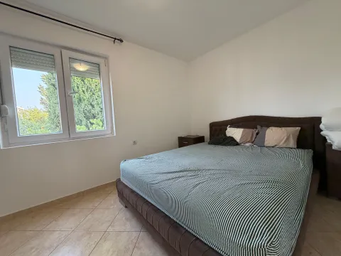 Rent, two bedroom apartment, 75m², Krašići, Tivat - image 5
