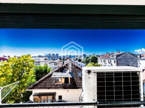 Izdavanje, dvosoban stan, 76m², Centar, Podgorica - image 10