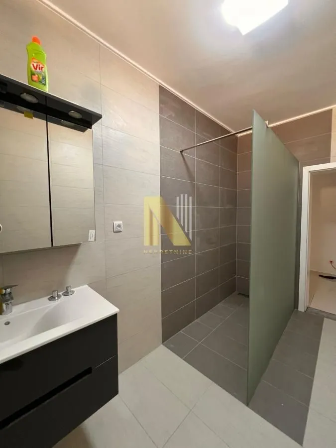Prodaja, kuća, 591m², Sremska Kamenica, Petrovaradin