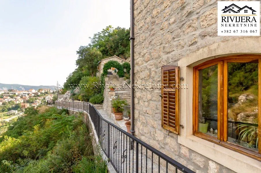 Prodaja, kuća, 226m², Podi, Herceg Novi
