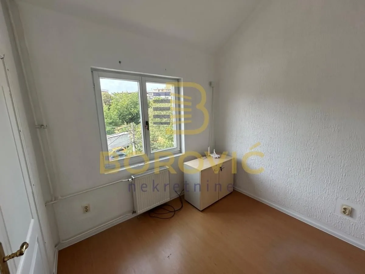 Sale, apartment, 176m², Autokomanda, Voždovac Sve Podlokacije