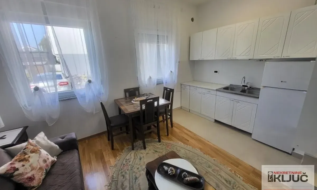 Prodaja, jednosoban stan, 31m², Petrovaradin, Novi Sad