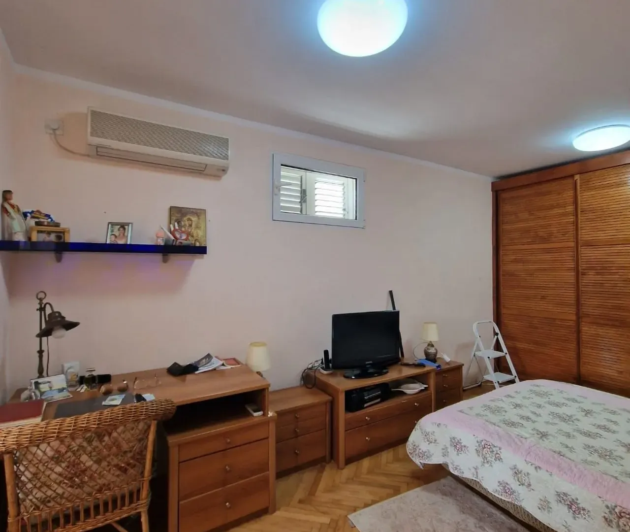 Sale, two bedroom apartment, 56m², Petrovac, Budva