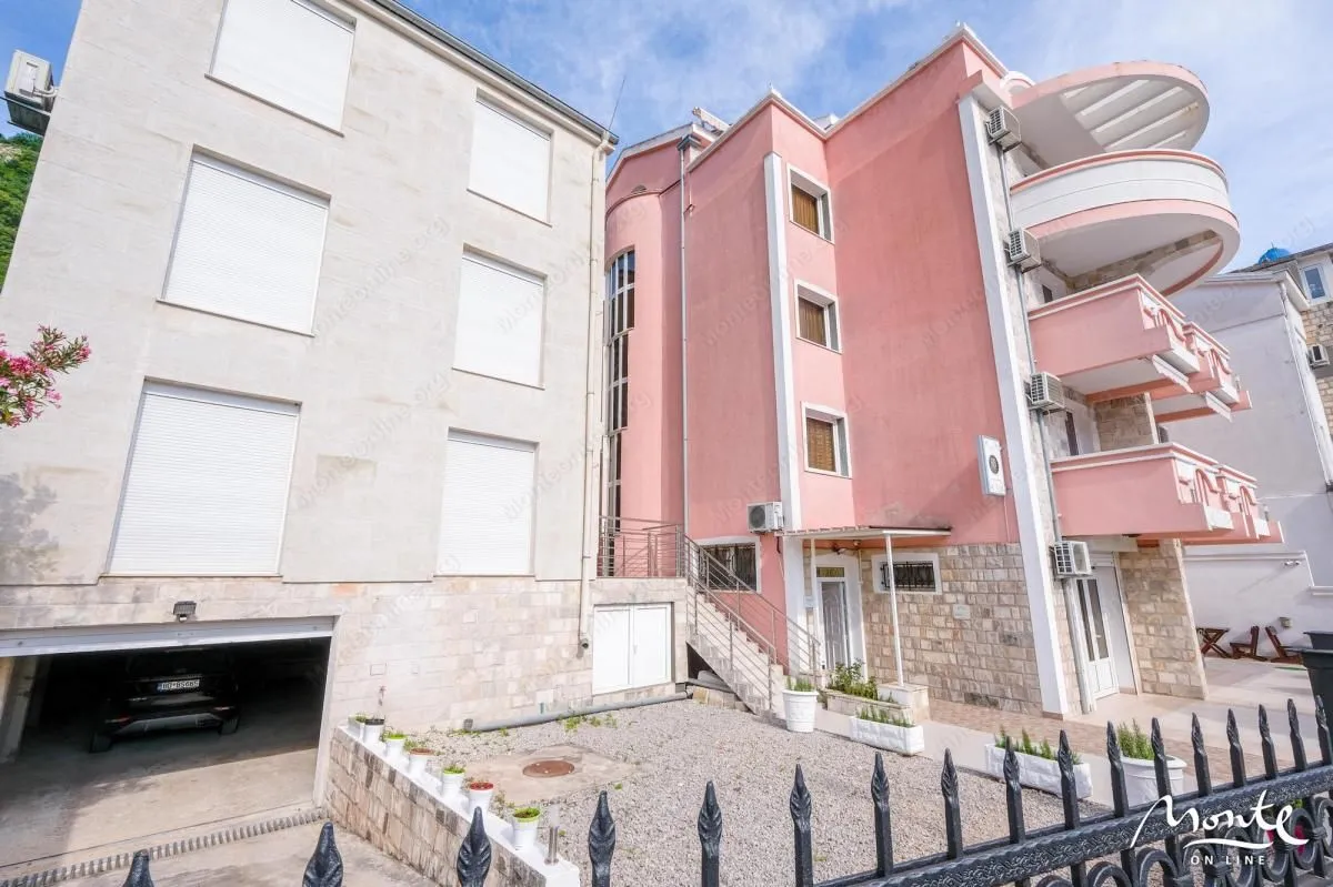Sale, office space, 1256m², Budva, Crna Gora