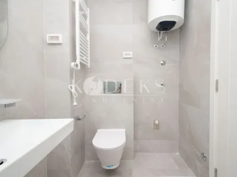 Rent, office space, 71m², Central Point, Podgorica - image 6