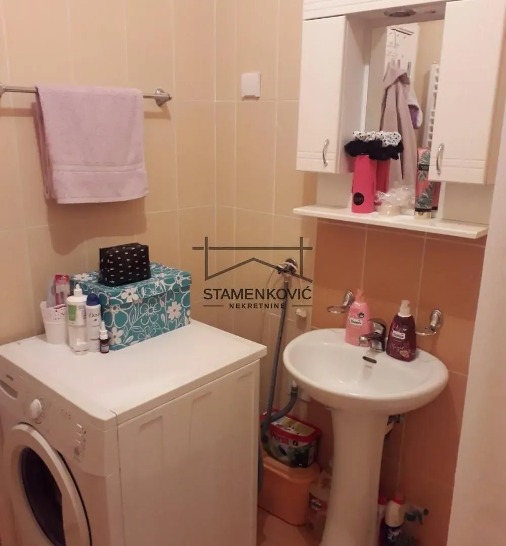 Prodaja, stan, 25m², Detelinara, Novi Sad Sve Podlokacije