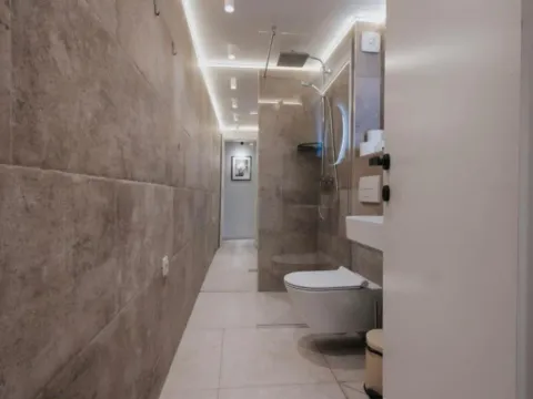 Sale, two bedroom apartment, 62m², Petrovac, Budva - image 7