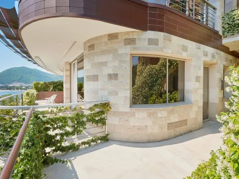 Prodaja, dvosoban stan, 125m², Dukley Gardens, Budva - image 9