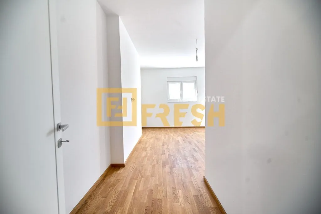 Prodaja, trosoban stan, 104m², Stari Aerodrom, Podgorica