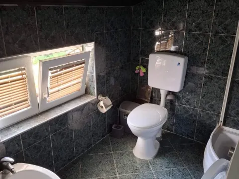 Rent, one bedroom apartment, 30m², Radanovići, Kotor - image 5