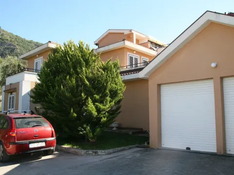 Sale, house, 450m², Kotor, Crna Gora - image 12