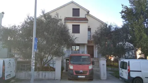 Rent, house, 250m², Masline, Podgorica - image 3