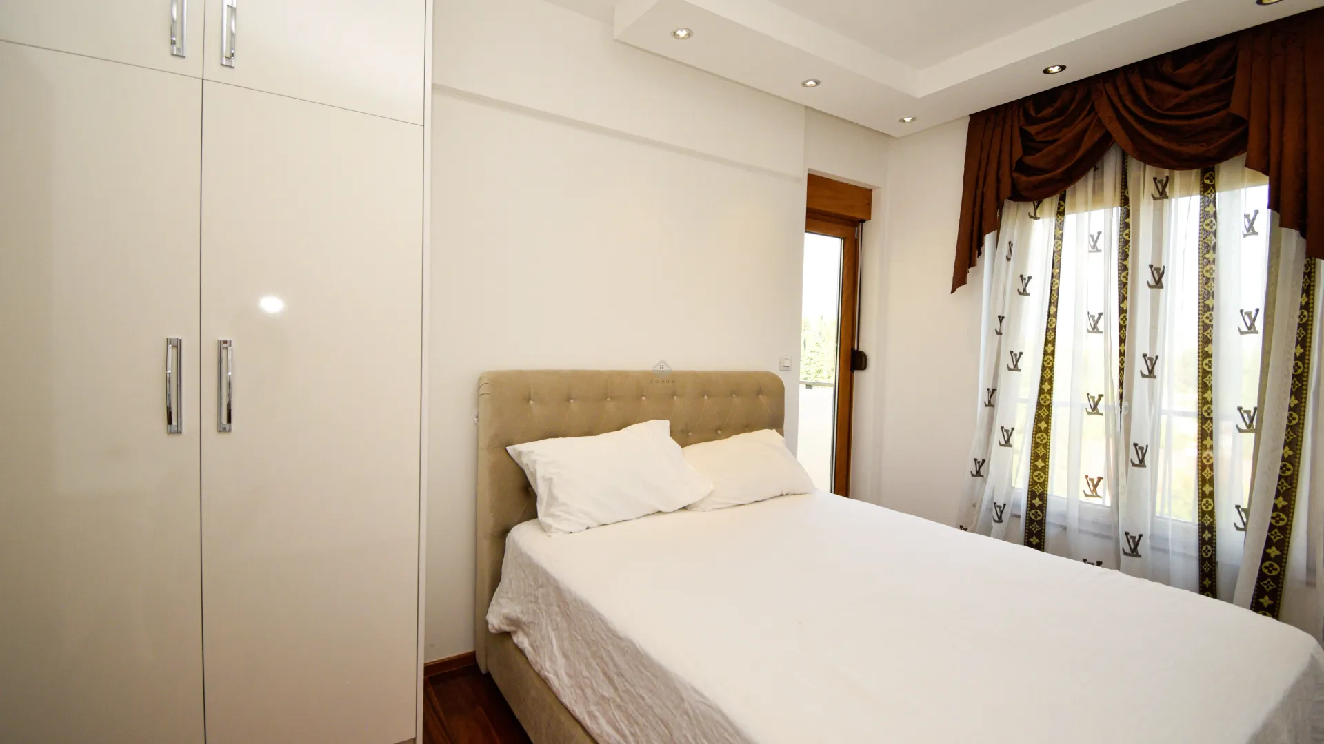Rent, four bedroom apartment, 130m², Centar, Podgorica