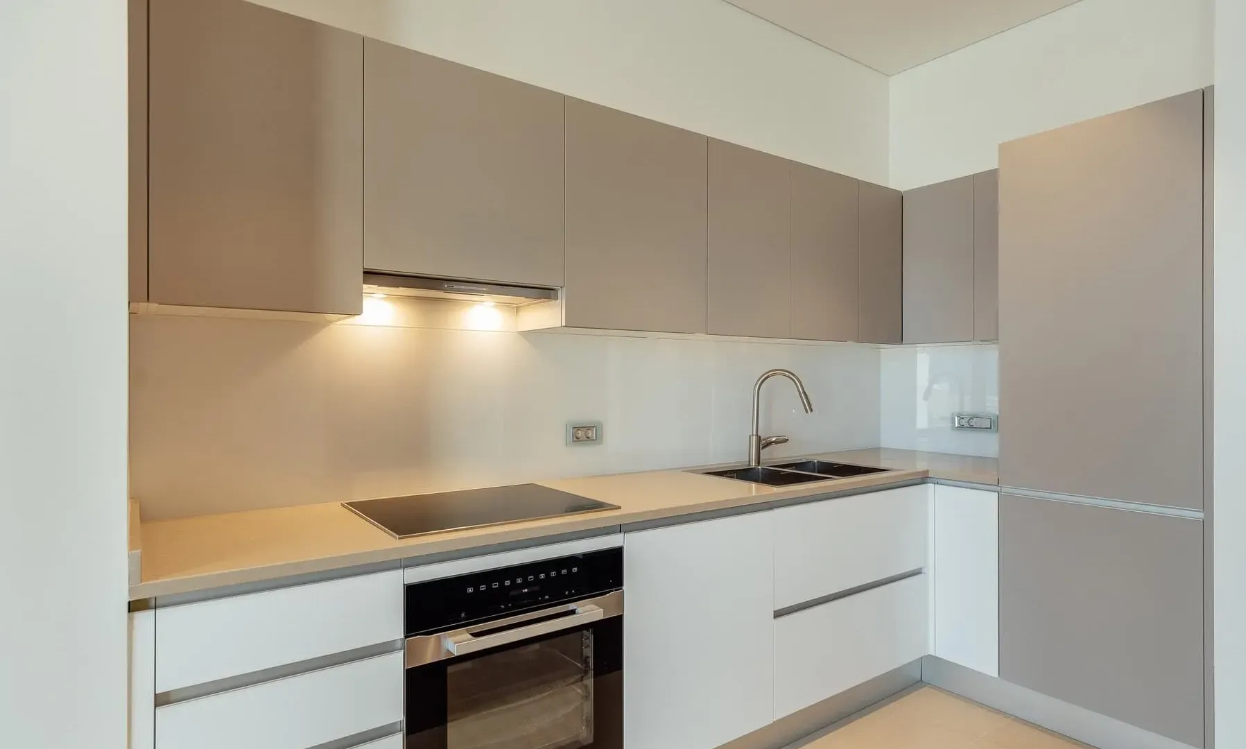Prodaja, jednosoban stan, 82m², Portonovi, Herceg Novi