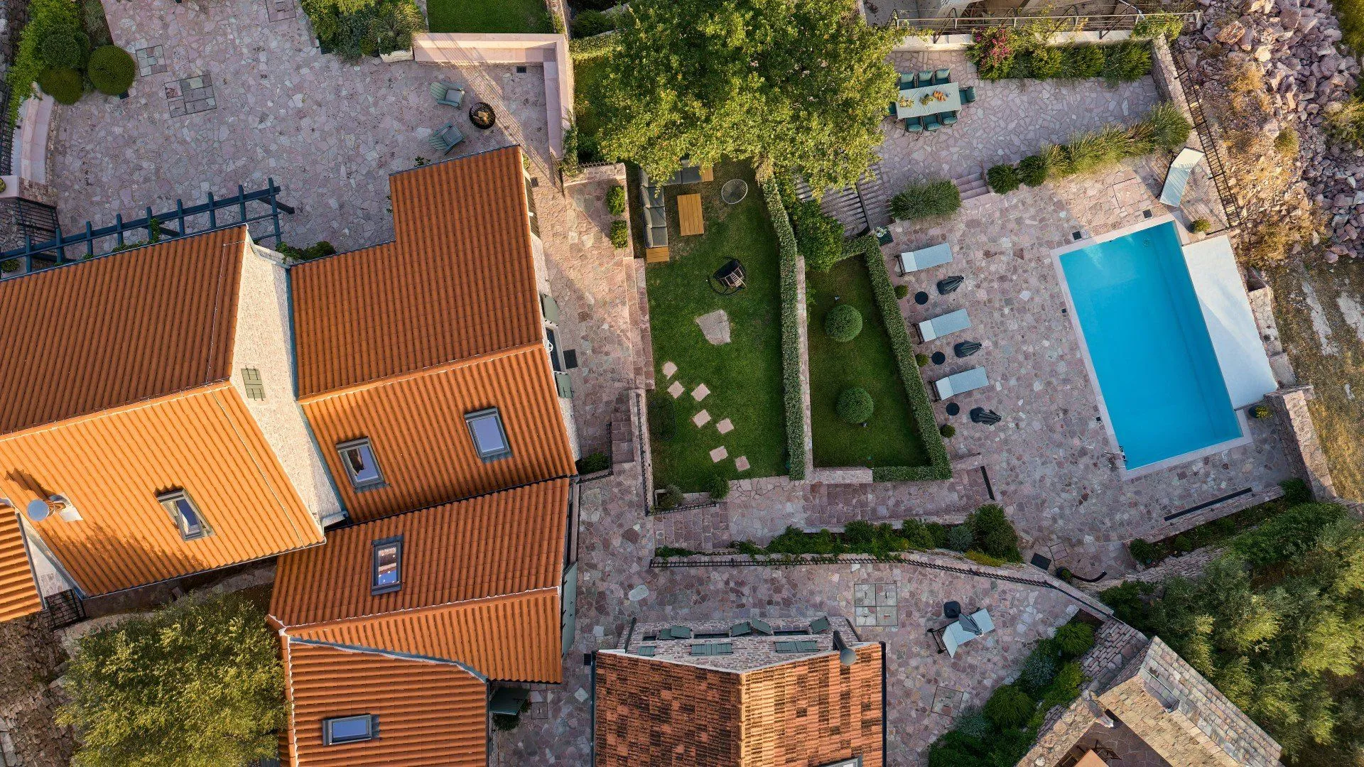Prodaja, kuća, 293m², Donja Lastva, Tivat