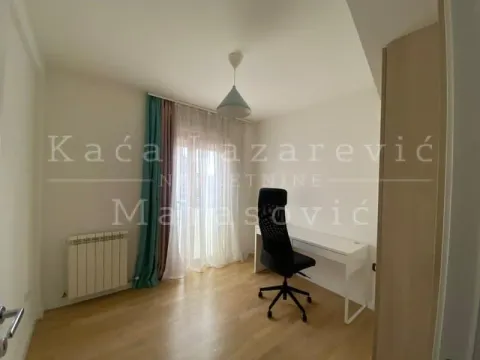 Rent, three bedroom apartment, 100m², Lekino Brdo, Voždovac Sve Podlokacije - image 17