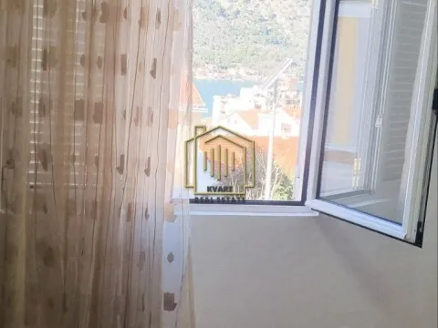Rent, one bedroom apartment, 50m², Dobrota, Kotor - image 9