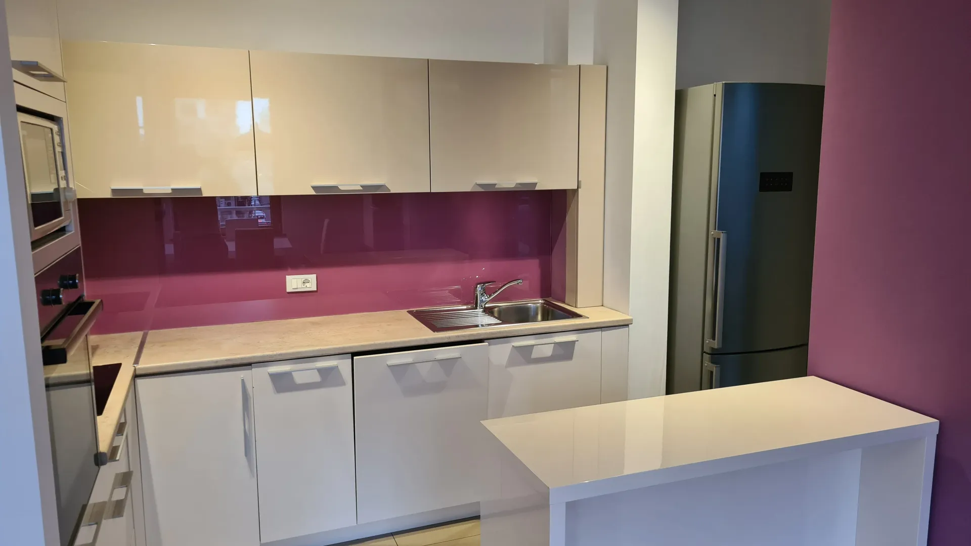 Rent, three bedroom apartment, 82m², Vračar Sve Podlokacije, Beograd